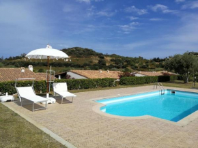 Casa vacanze con piscina vista mare Tertenia